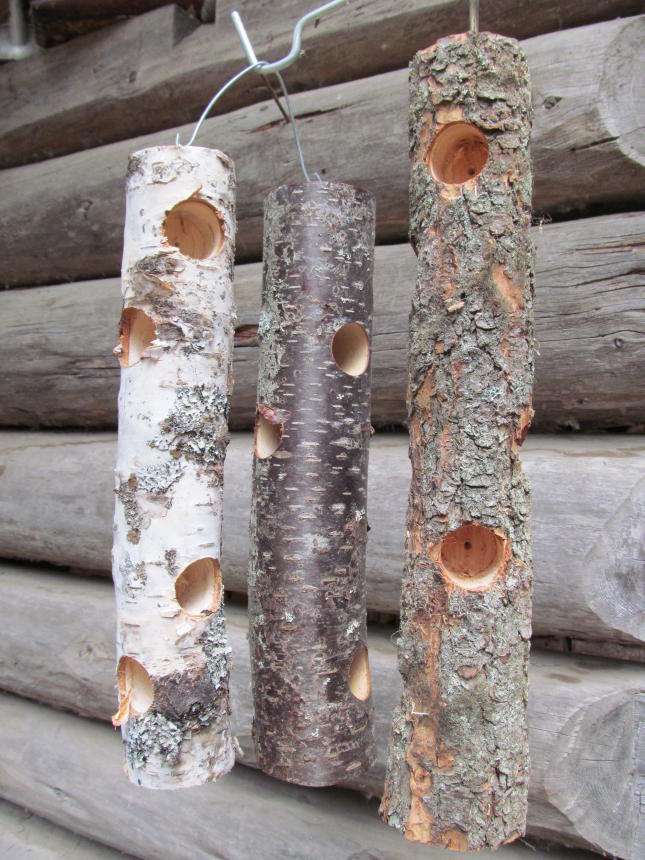 Henry Suet Log Feeder