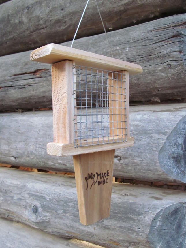 Henry Tail Prop Suet Feeder